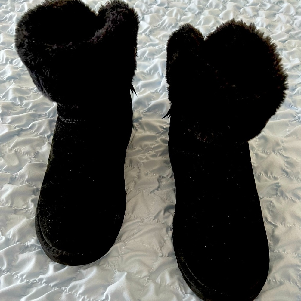 🖤LAMO Black Booties